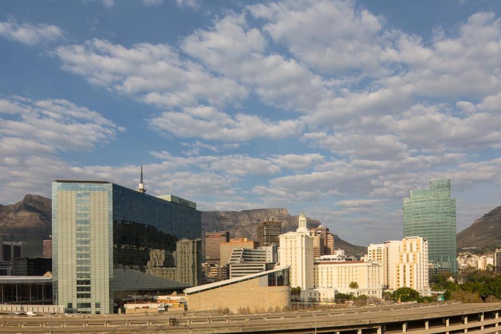 Apartment Harbour Bridge Waterfront Cape Town